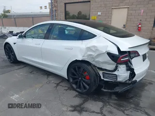 2020 Tesla Model 3 Performance z VIN 5YJ3E1EC9LF641242, wystawiony jako IAAI lot #42380146 z przebiegiem Nie podano mil oraz . Historia ofert i sprzedaży dostępna na DreamBid. Obrazek 3.