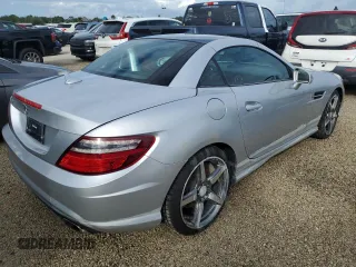 2015 Mercedes-Benz SLK-Class SLK 250 with VIN WDDPK4HA0FF105324, listed as a Copart auction lot 74501644 with 0 mi miles and Salvage Title. Bid and sale history available at carsss.com. Image 3.