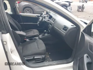 2015 Volkswagen Jetta SE с VIN 3VWD17AJ8FM335279, выставлен на аукционе IAAI как лот 42037495 с пробегом 106 893 миль миль и . История ставок и продаж доступна на DreamBid. Изображение 5.
