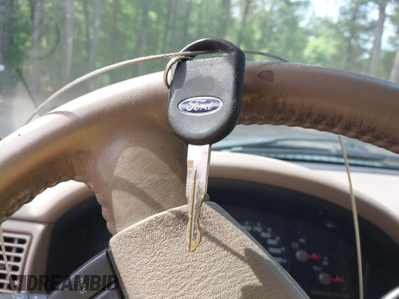 2003 Ford Explorer z VIN 1FMZU65K33UC42721, wystawiony jako IAAI lot #42485600 z przebiegiem 196 235 mil mil oraz . Historia ofert i sprzedaży dostępna na DreamBid. Obrazek 11.