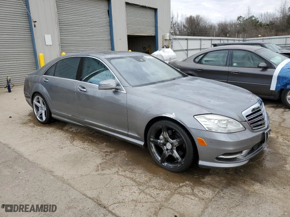 2010 Mercedes-Benz S-Class S 550 with VIN WDDNG7BB5AA319646, listed as a Copart auction lot 47017485 with 188,671 mi miles and Salvage Title. Bid and sale history available at carsss.com. Image 4.