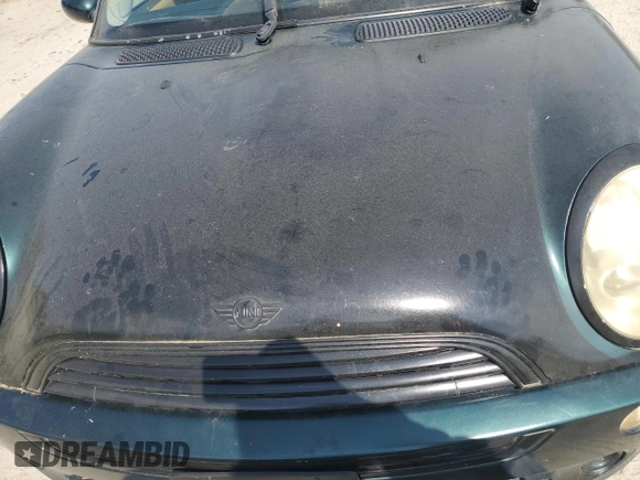2005 MINI Hardtop с VIN WMWRC33415TC59441, выставлен на аукционе Copart как лот 54093295 с пробегом 138 327 миль миль и Чистый • Clean title. История ставок и продаж доступна на DreamBid. Изображение 11.