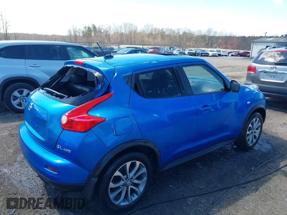 2011 Nissan Juke SL with VIN JN8AF5MV6BT017333, listed as a IAAI auction lot 41888660 with 82,059 mi miles. Bid and sale history available at carsss.com. Image 4.
