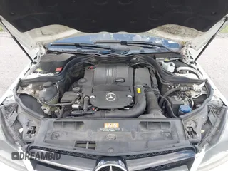 2014 Mercedes-Benz C 250 с VIN WDDGJ4HB2EG287029, выставлен на аукционе IAAI как лот 42479257 с пробегом 320 475 миль миль и . История ставок и продаж доступна на DreamBid. Изображение 10.
