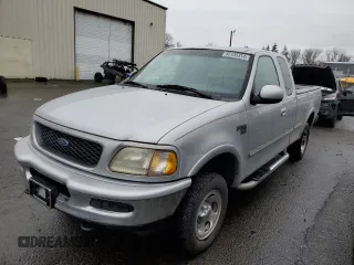 1998 Ford F-150 XL with VIN 1FTDX18W5WKA08829, listed as a Copart auction lot 85135314 with 160,824 mi miles and Clean Title. Bid and sale history available at carsss.com. Image 1.