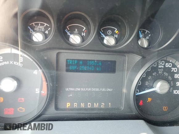 2011 Ford F-250 XL with VIN 1FT7W2BT9BED04983, listed as a Copart auction lot 61449545 with 252,940 mi miles and Clean title. Bid and sale history available at DreamBid. Image 9.