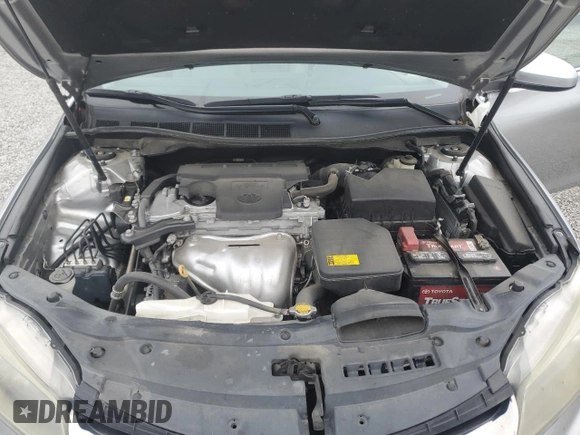 2015 Toyota Camry XLE z VIN 4T1BF1FK2FU043676, wystawiony jako Copart lot #55068485 z przebiegiem 120 629 mil mil oraz Szkoda całkowita • Salvage title. Historia ofert i sprzedaży dostępna na DreamBid. Obrazek 11.