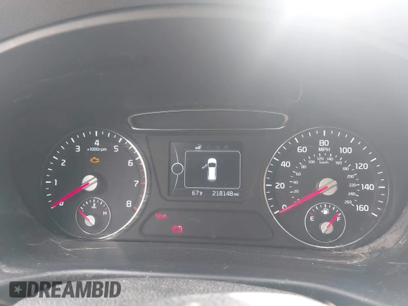 2016 Kia Sorento LX with VIN 5XYPGDA34GG054366, listed as a IAAI auction lot 42126008 with 218,148 mi miles. Bid and sale history available at carsss.com. Image 7.