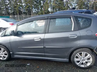 2011 Honda Fit Sport z VIN JHMGE8H54BC000162, wystawiony jako IAAI lot #41665321 z przebiegiem 154 531 mil mil oraz . Historia ofert i sprzedaży dostępna na DreamBid. Obrazek 15.