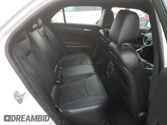 2014 Chrysler 300 with VIN 2C3CCAET3EH109234, listed as a Copart auction lot 82527694 with 124,802 mi miles and Salvage Title. Bid and sale history available at carsss.com. Image 10.