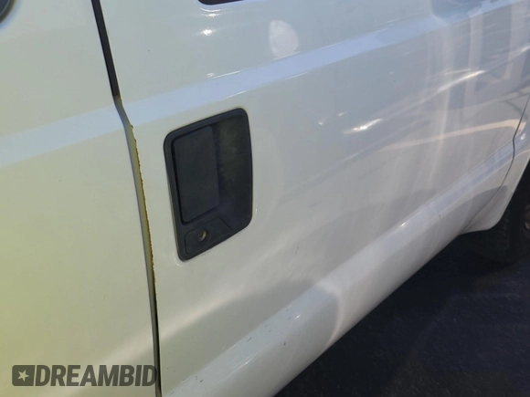 2001 Ford F-250 XL with VIN 1FTNX20L41EC24738, listed as a IAAI auction lot 42774162 with 132,911 mi miles and . Bid and sale history available at DreamBid. Image 10.
