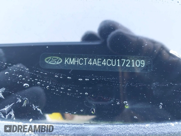 2012 Hyundai Accent GLS z VIN KMHCT4AE4CU172109, wystawiony jako IAAI lot #41286211 z przebiegiem 130 898 mil mil oraz . Historia ofert i sprzedaży dostępna na DreamBid. Obrazek 9.