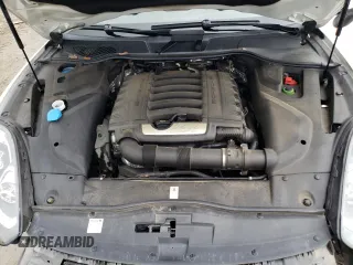 2018 Porsche Cayenne z VIN WP1AA2A24JKA00987, wystawiony jako Copart lot #70476212 z przebiegiem 75 822 mil mil oraz . Historia ofert i sprzedaży dostępna na DreamBid. Obrazek 12.