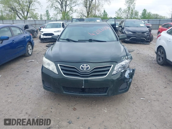 2011 Toyota Camry LE z VIN 4T1BF3EK3BU703487, wystawiony jako IAAI lot #42112553 z przebiegiem 133 063 mil mil oraz . Historia ofert i sprzedaży dostępna na DreamBid. Obrazek 12.