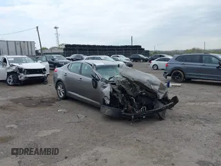 2013 Kia Optima EX z VIN 5XXGN4A77DG111541, wystawiony jako IAAI lot #42076690 z przebiegiem Nie podano mil oraz . Historia ofert i sprzedaży dostępna na DreamBid. Obrazek 1.