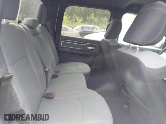 2022 Ram 2500 Big Horn with VIN 3C6UR5DL1NG271541, listed as a IAAI auction lot 42056999 with 139,773 mi miles and . Bid and sale history available at DreamBid. Image 8.