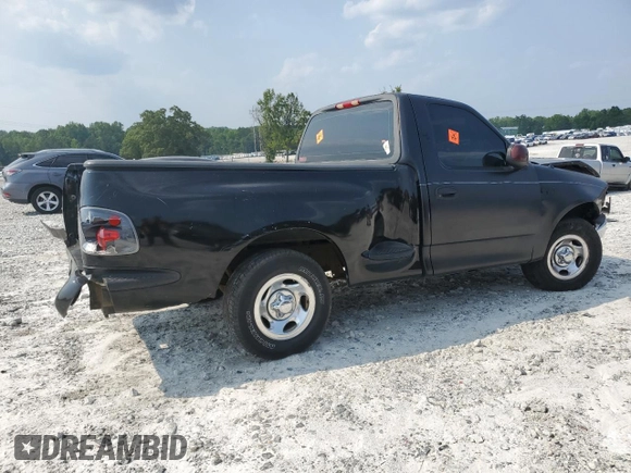 2002 Ford F-150 XL z VIN 1FTRF17252NB52123, wystawiony jako Copart lot #58778435 z przebiegiem Nie podano mil oraz Szkoda całkowita • Salvage title. Historia ofert i sprzedaży dostępna na DreamBid. Obrazek 3.