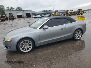 2011 Audi A5 Premium z VIN WAUAFAFH0BN013131, wystawiony jako Copart lot #56253805 z przebiegiem 175 828 mil mil oraz Czysty tytuł • Clean title. Historia ofert i sprzedaży dostępna na DreamBid. Obrazek 1.