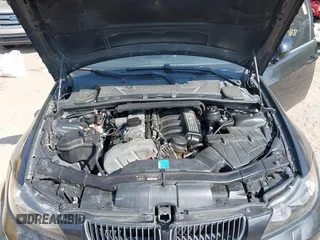 2006 BMW 3 Series 330xi with VIN WBAVD33526KV66805, listed as a IAAI auction lot 40047893 with 167,625 mi miles. Bid and sale history available at carsss.com. Image 10.