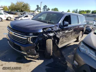 2022 Chevrolet Suburban LT with VIN 1GNSKCKDXNR326340, listed as a Copart auction lot 63904524 with 52,650 mi miles and Salvage Title. Bid and sale history available at carsss.com. Image 1.
