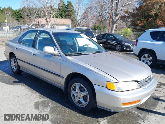 1997 Honda Accord LX z VIN 1HGCD5639VA006625, wystawiony jako IAAI lot #41847843 z przebiegiem 210 800 mil mil oraz . Historia ofert i sprzedaży dostępna na DreamBid. Obrazek 1.