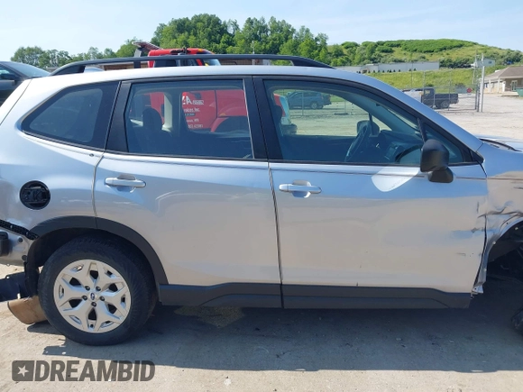 2019 Subaru Forester z VIN JF2SKACC8KH474136, wystawiony jako IAAI lot #42188719 z przebiegiem 112 262 mil mil oraz . Historia ofert i sprzedaży dostępna na DreamBid. Obrazek 18.