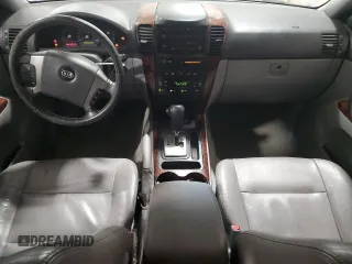 2005 Kia Sorento LX with VIN KNDJC733055350507, listed as a Copart auction lot 42380385 with 226,279 mi miles and Salvage title. Bid and sale history available at DreamBid. Image 8.