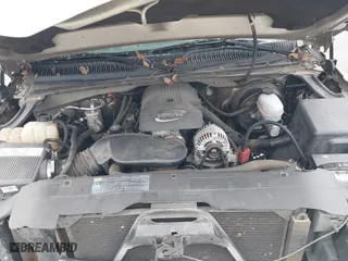 2006 Chevrolet Silverado 1500 LT1 with VIN 1GCEC19V96Z182898, listed as a IAAI auction lot 41135457 with 152,973 mi miles. Bid and sale history available at carsss.com. Image 10.