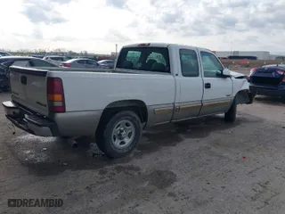 2001 Chevrolet Silverado 1500 LS with VIN 2GCEC19T111123764, listed as a IAAI auction lot 41902984 with 198,541 mi miles. Bid and sale history available at carsss.com. Image 4.