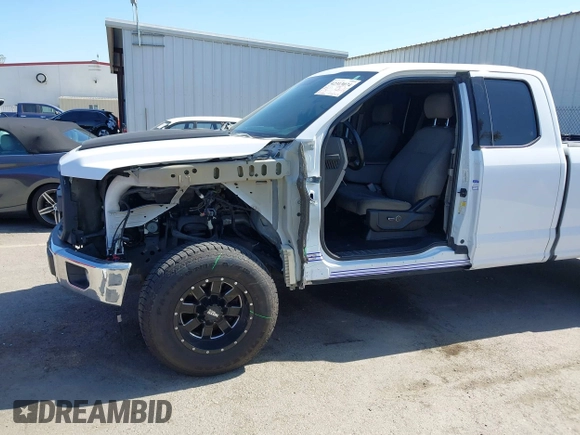 2016 Ford F-150 XL с VIN 1FTEX1CF0GKE50849, выставлен на аукционе IAAI как лот 42313074 с пробегом 185 942 миль миль и . История ставок и продаж доступна на DreamBid. Изображение 18.