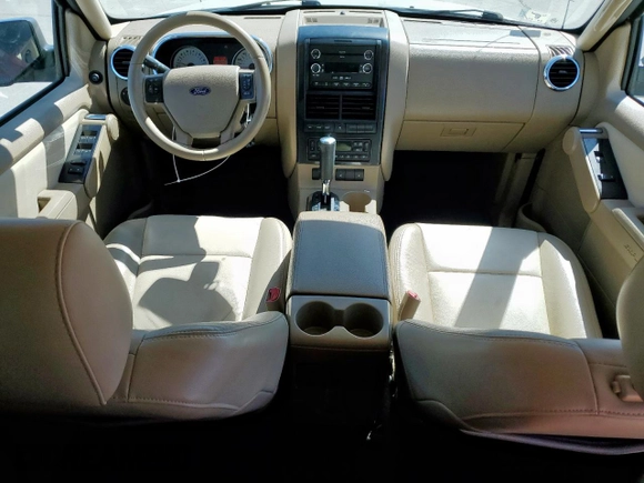 2008 Ford Explorer Sport Trac Limited with VIN 1FMEU33E38UA48398, listed as a Copart auction lot 50079385 with 160,204 mi miles and Clean title. Bid and sale history available at DreamBid. Image 8.