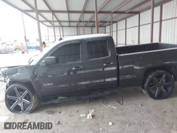 2015 Chevrolet Silverado 1500 LT with VIN 1GCRCREC5FZ402543, listed as a IAAI auction lot 41290500 with 136,079 mi miles. Bid and sale history available at carsss.com. Image 14.