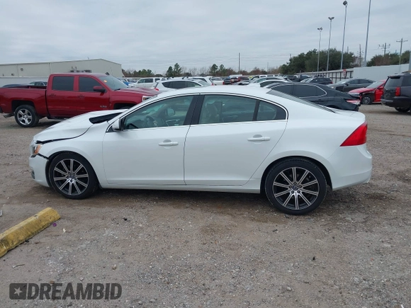 2017 Volvo S60 Inscription with VIN LYV402HK1HB128099, listed as a IAAI auction lot 41331325 with 77,789 mi miles. Bid and sale history available at carsss.com. Image 15.