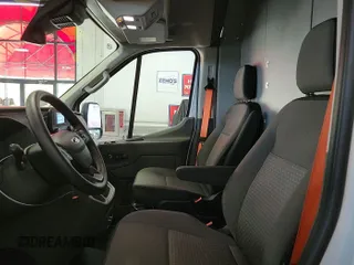 2023 Ford Transit Cargo with VIN 1FTBR1X83PKC09442, listed as a IAAI auction lot 42900649 with 4,332 mi miles and . Bid and sale history available at DreamBid. Image 23.