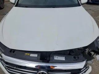 2019 Volkswagen Jetta SEL z VIN 3VWE57BU6KM081373, wystawiony jako Copart lot #54739325 z przebiegiem 65 381 mil mil oraz Czysty tytuł • Clean title. Historia ofert i sprzedaży dostępna na DreamBid. Obrazek 11.