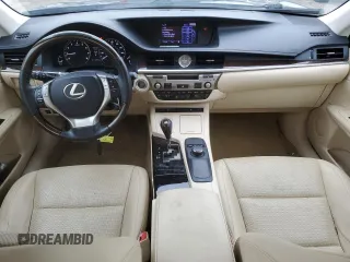 2014 Lexus ES 350 with VIN JTHBK1GG5E2105171, listed as a Copart auction lot 52015975 with 133,070 mi miles and Clean Title. Bid and sale history available at carsss.com. Image 8.