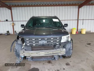 2017 Ford Explorer XLT with VIN 1FM5K7D80HGD04842, listed as a IAAI auction lot 41911091 with 90,680 mi miles and . Bid and sale history available at carsss.com. Image 13.