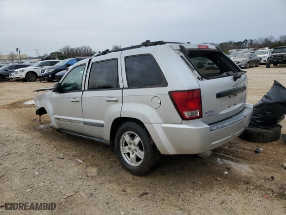 2007 Jeep Grand Cherokee Laredo with VIN 1J8GS48K37C572610, listed as a Copart auction lot 48337465 with 203,249 mi miles and Salvage Title. Bid and sale history available at carsss.com. Image 2.