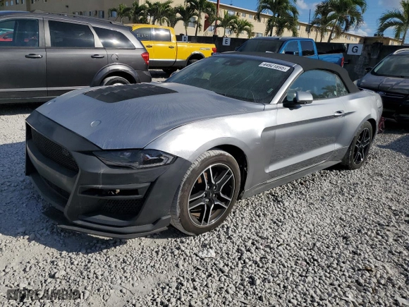 2021 Ford Mustang EcoBoost with VIN 1FATP8UH8M5105794, listed as a Copart auction lot 44921895 with 29,439 mi miles and Clean Title. Bid and sale history available at carsss.com. Image 1.