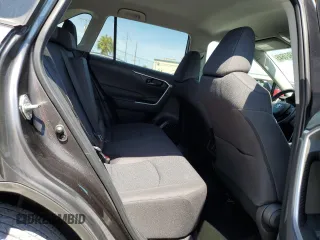 2023 Toyota RAV4 LE z VIN 2T3H1RFV3PC247527, wystawiony jako Copart lot #61924645 z przebiegiem 30 533 mil mil oraz Szkoda całkowita • Salvage title. Historia ofert i sprzedaży dostępna na DreamBid. Obrazek 11.
