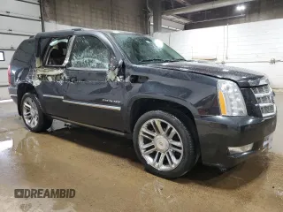 2013 Cadillac Escalade Platinum Edition z VIN 1GYS4DEF7DR240482, wystawiony jako Copart lot #56906815 z przebiegiem 147 774 mil mil oraz Szkody całkowita. Historia ofert i sprzedaży dostępna na DreamBid. Obrazek 4.