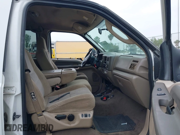 2003 Ford F-350 XL with VIN 1FTSW31P83ED63691, listed as a IAAI auction lot 42283173 with 213,468 mi miles and . Bid and sale history available at DreamBid. Image 5.