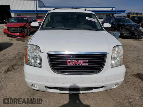 2013 GMC Yukon XL SLT z VIN 1GKS2KE74DR171019, wystawiony jako Copart lot #58658925 z przebiegiem 196 331 mil mil oraz Czysty tytuł • Clean title. Historia ofert i sprzedaży dostępna na DreamBid. Obrazek 5.