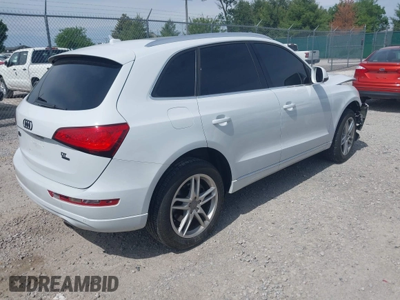 2014 Audi Q5 Premium Plus z VIN WA1CMAFP9EA041976, wystawiony jako IAAI lot #42296067 z przebiegiem 131 906 mil mil oraz . Historia ofert i sprzedaży dostępna na DreamBid. Obrazek 4.