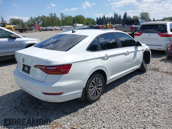 2019 Volkswagen Jetta SEL z VIN 3VWE57BU1KM111170, wystawiony jako IAAI lot #42179819 z przebiegiem 92 300 mil mil oraz . Historia ofert i sprzedaży dostępna na DreamBid. Obrazek 4.