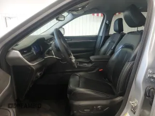 2023 Jeep Grand Cherokee Limited z VIN 1C4RJKBG1P8888537, wystawiony jako Copart lot #55702045 z przebiegiem 33 060 mil mil oraz Tytuł czysty. Historia ofert i sprzedaży dostępna na DreamBid. Obrazek 7.