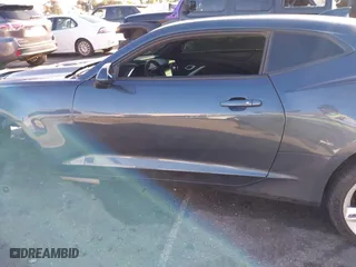 2019 Chevrolet Camaro 2SS with VIN 1G1FH1R74K0127242, listed as a IAAI auction lot 38446883 with 1 mi miles. Bid and sale history available at carsss.com. Image 14.