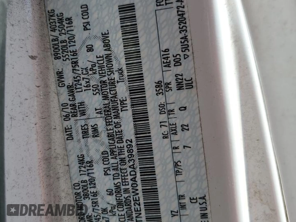2010 Ford Econoline Cargo Commercial z VIN 1FTNE2EW0ADA39892, wystawiony jako Copart lot #75612664 z przebiegiem 250 805 mil mil oraz Nie do naprawy • Non repairable. Historia ofert i sprzedaży dostępna na DreamBid. Obrazek 13.