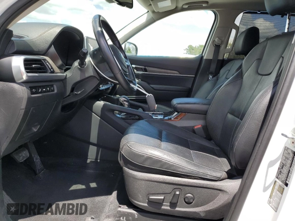 2020 Kia Telluride EX с VIN 5XYP34HC9LG042709, выставлен на аукционе Copart как лот 64284415 с пробегом 82 846 миль миль и Списание • Salvage title. История ставок и продаж доступна на DreamBid. Изображение 7.