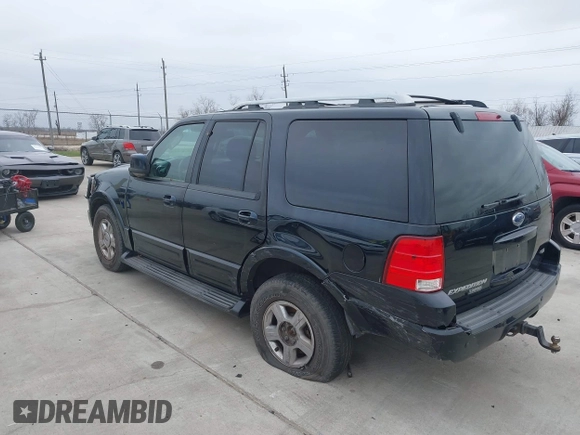 2005 Ford Expedition Limited with VIN 1FMFU19555LB08120, listed as a IAAI auction lot 41600866 with 156,908 mi miles. Bid and sale history available at carsss.com. Image 3.